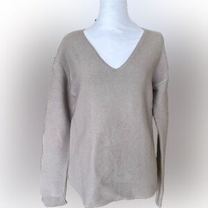 Wilfred V-Neck Sweater in Light Beige